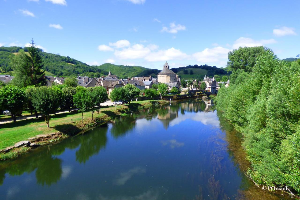 L'Oustal Bed & Breakfast Sainte-Eulalie-d'Olt ภายนอก รูปภาพ